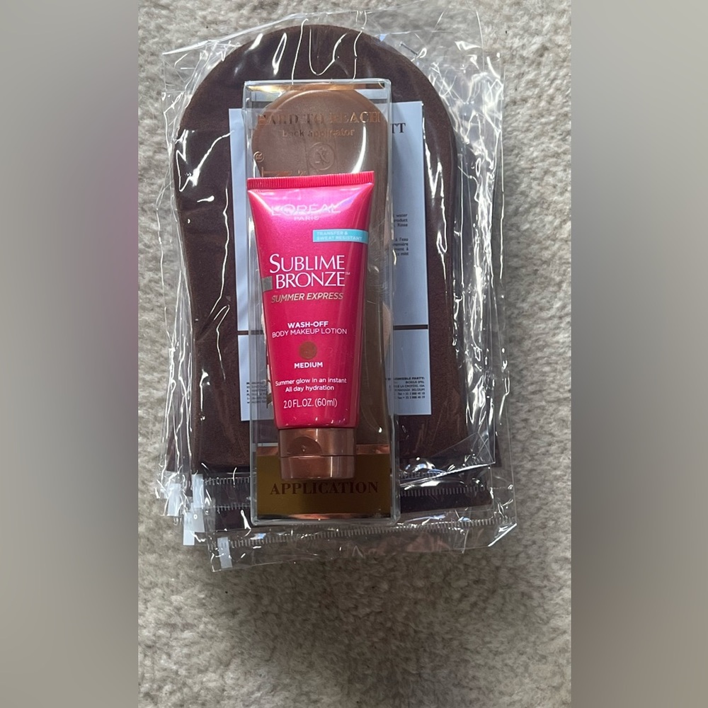 10 self tanning mits 1 back tanning applicator and 1 self tanning crème